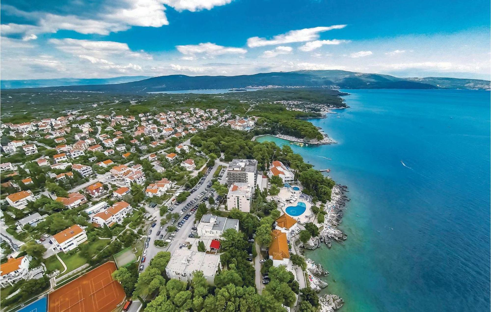 1 Bedroom Beautiful Apartment In Malinska Εξωτερικό φωτογραφία